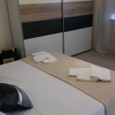 Apartman Veronika * Pakostane